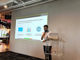 Image of Arefin, Medeasy's founder pitching at an event